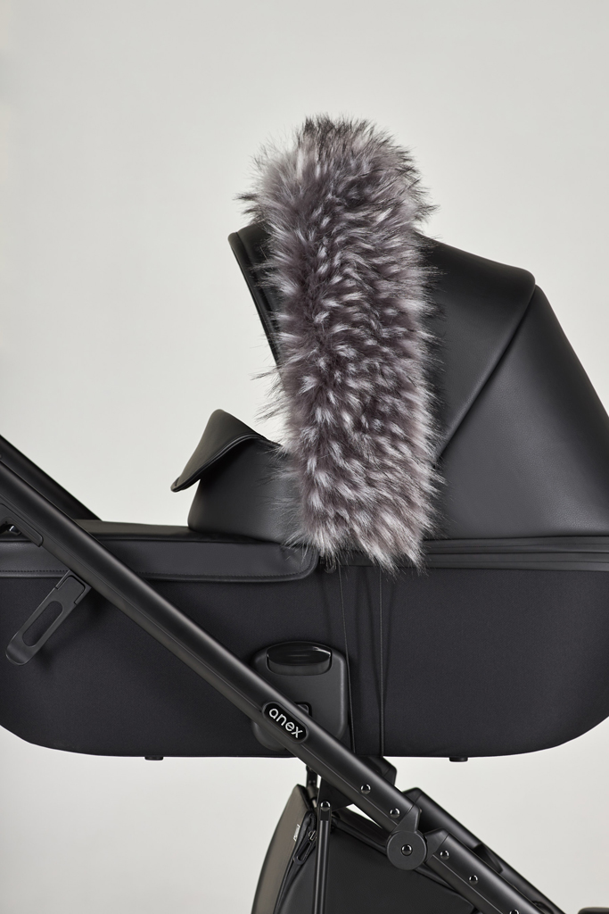 ANEX Kožešina Hood black