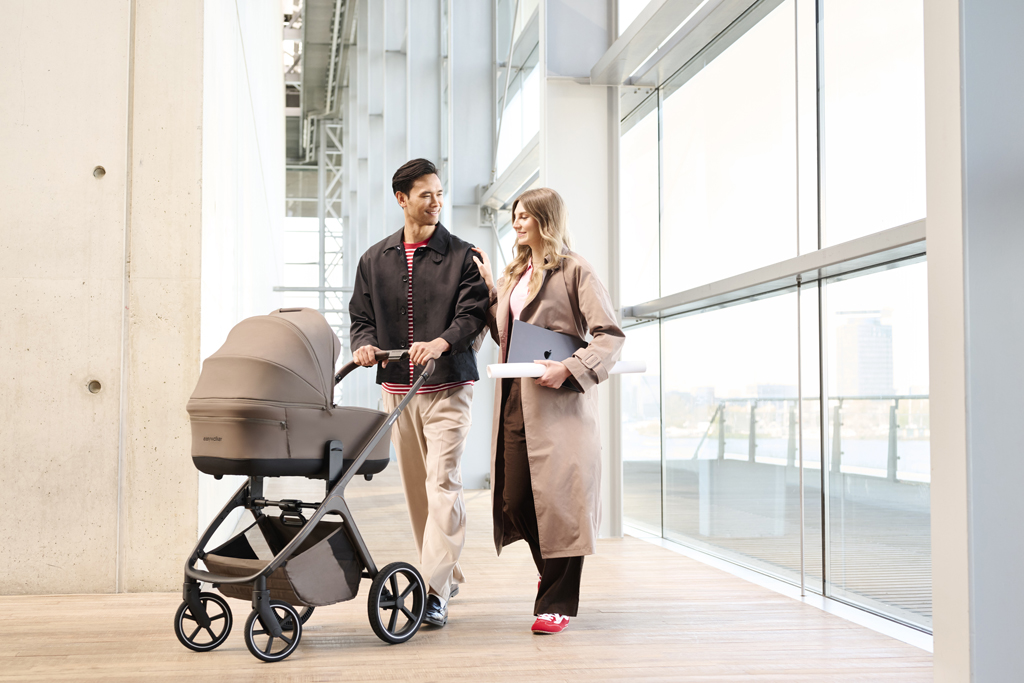EASYWALKER Kočárek kombinovaný Zoey Almond Taupe + CYBEX Aton B2 i-Size + základna