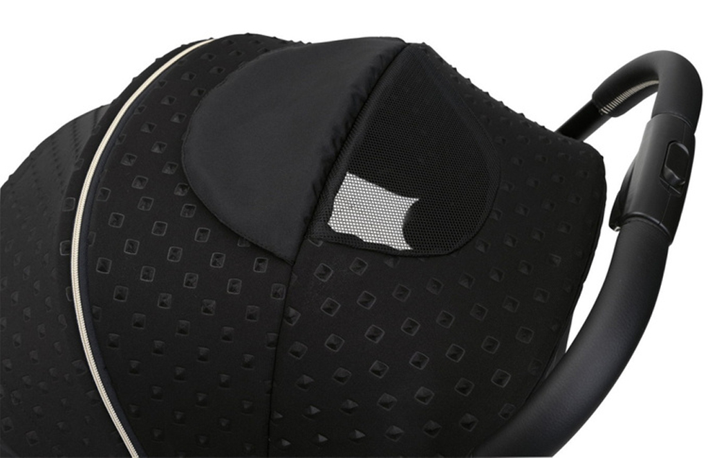 CHICCO Kočárek sportovní Goody Xplus - Black Re_Lux Eco+