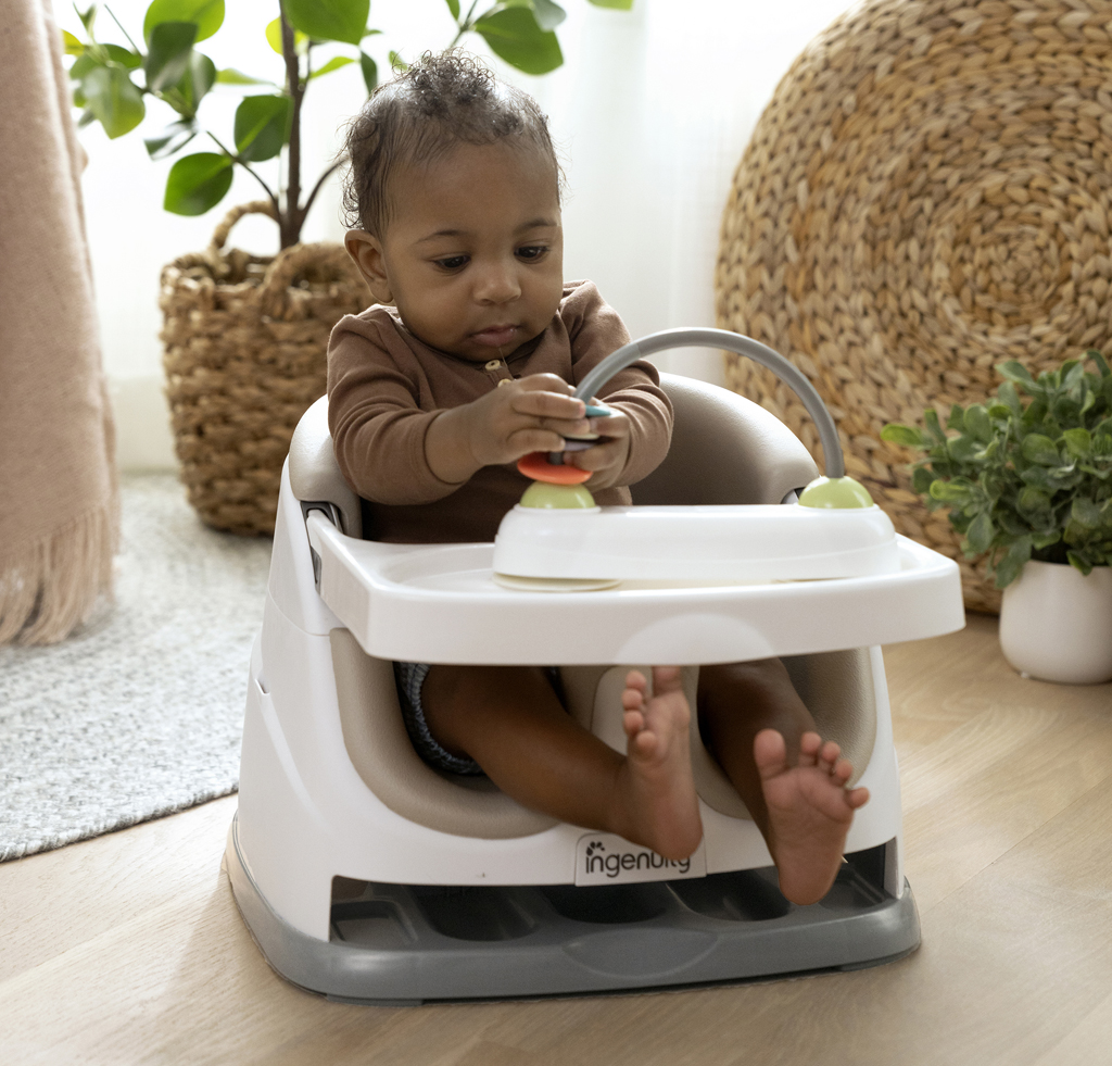 INGENUITY Podsedák na židli 2v1 Baby Base Cashmere 6m+ do 22 kg