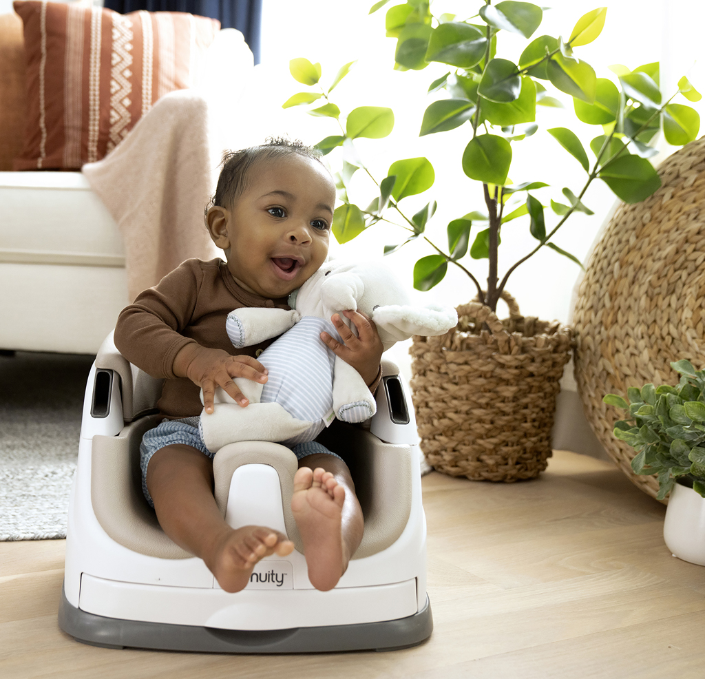 INGENUITY Podsedák na židli 2v1 Baby Base Cashmere 6m+ do 22 kg