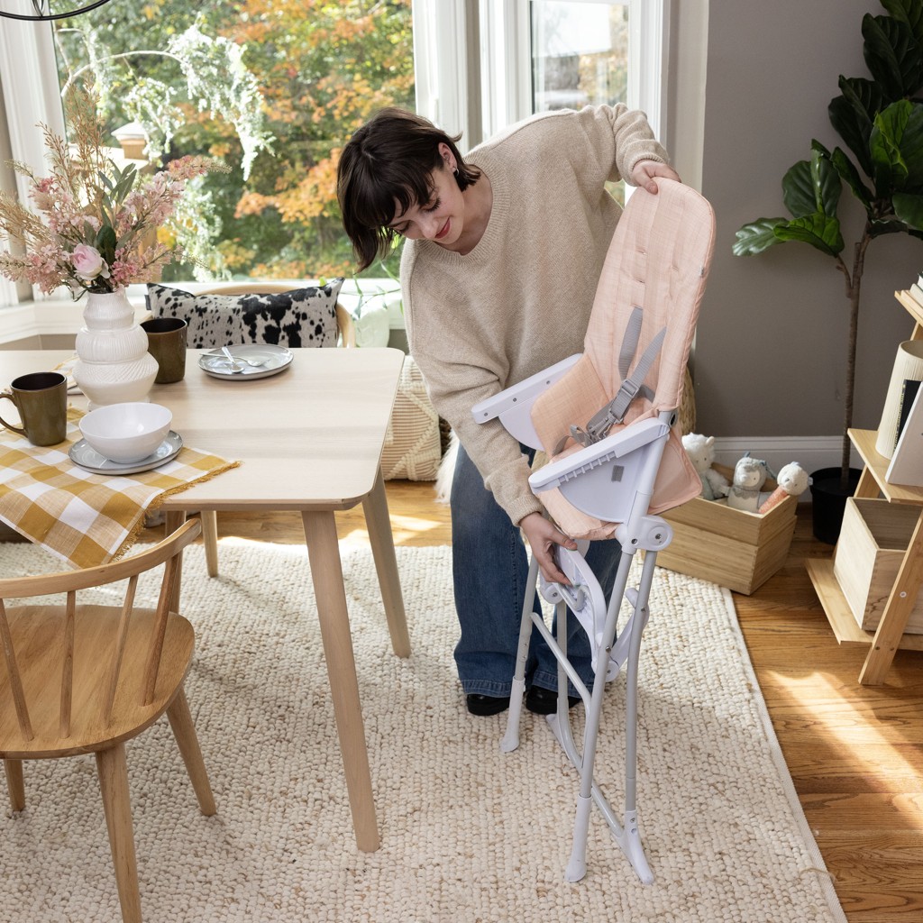 INGENUITY Židle jídelní skládací Sun Valley™ Pink 6m+ do 15 kg