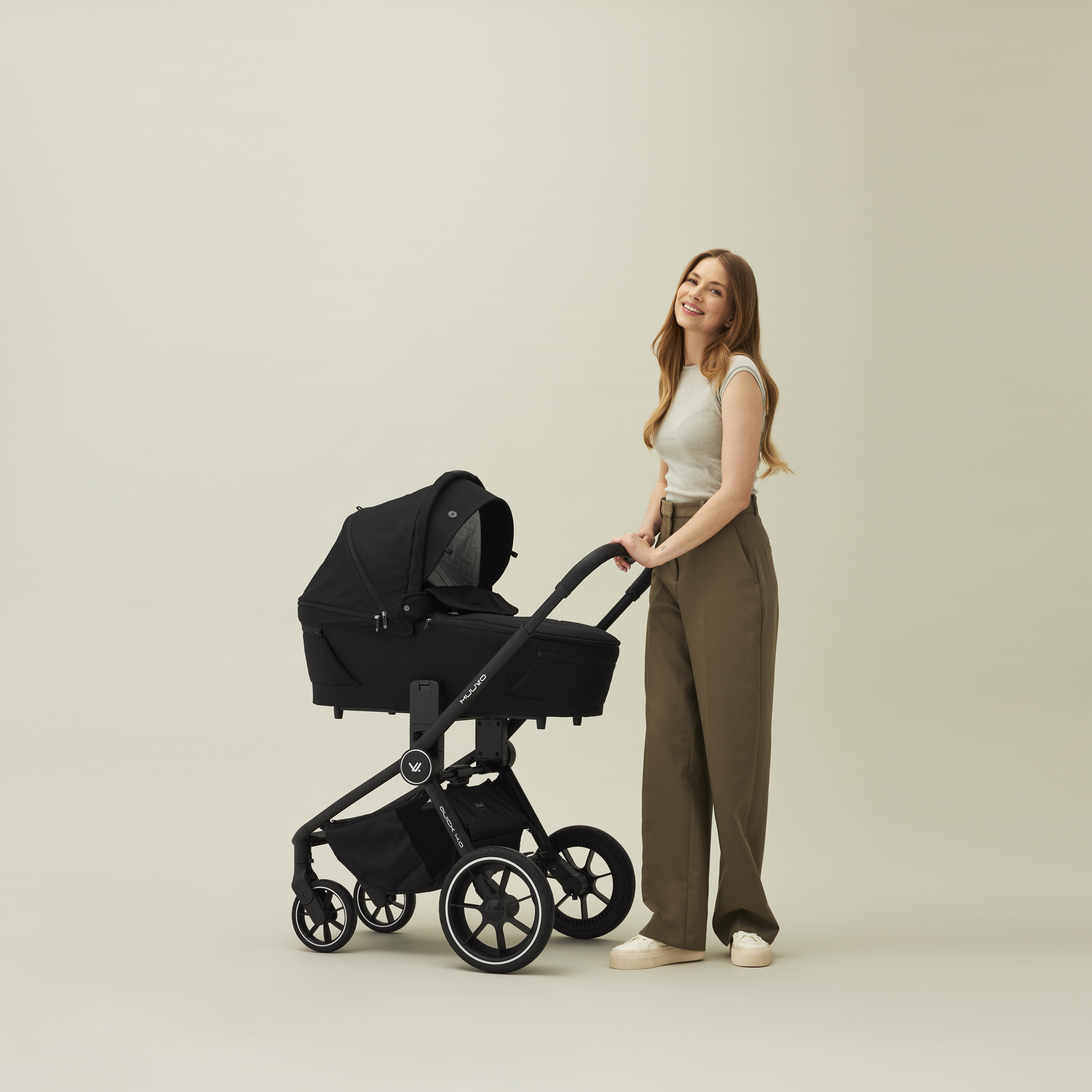 MUUVO Kočárek kombinovaný Quick 4.0 Classic black set 2v1