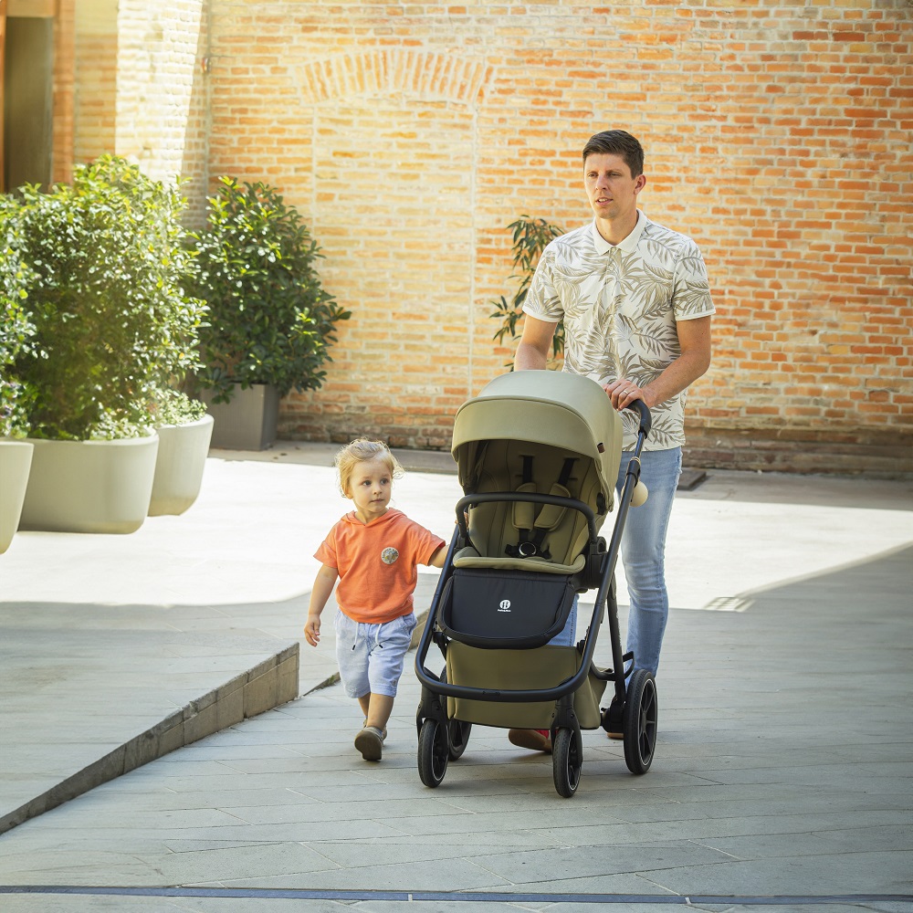 PETITE&amp;MARS Kočárek kombinovaný ICON 2v1 Dove Grey LITE RWS + Core Pro i-Size Black Grey + Báze