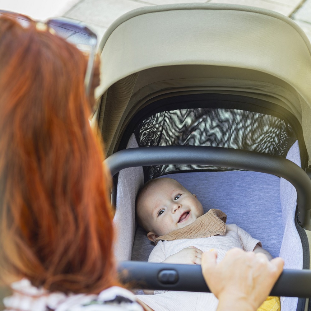 PETITE&amp;MARS Kočárek kombinovaný ICON 2v1 Dove Grey XXL AIR + Core Pro i-Size Black Grey + Báze