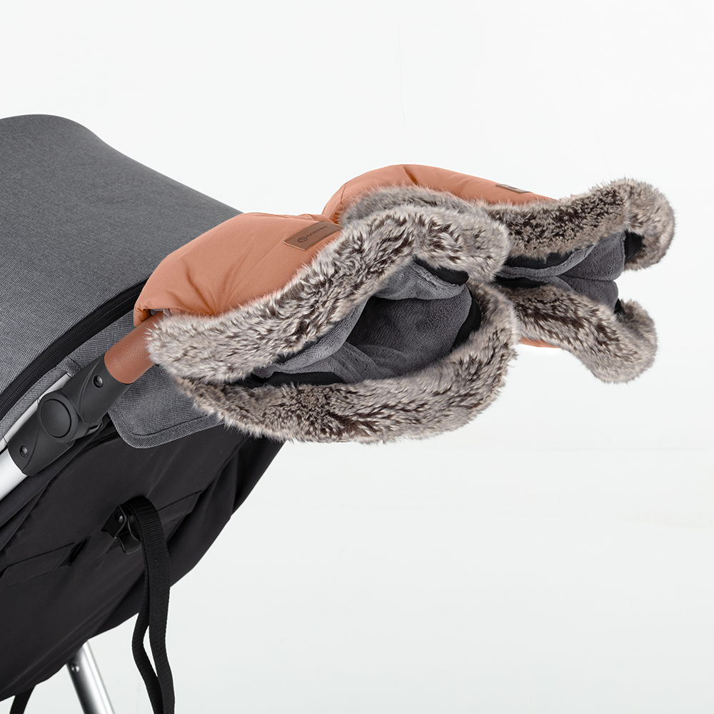 PETITE&amp;MARS Rukávník / rukavice Furry Pastel Peach