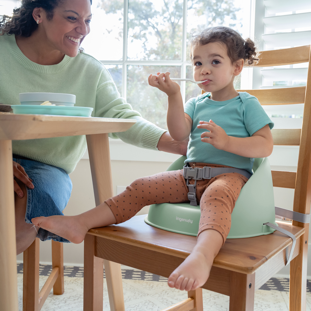 INGENUITY Podsedák na jídelní židličku My Spot™ Green 6m+, do 15kg
