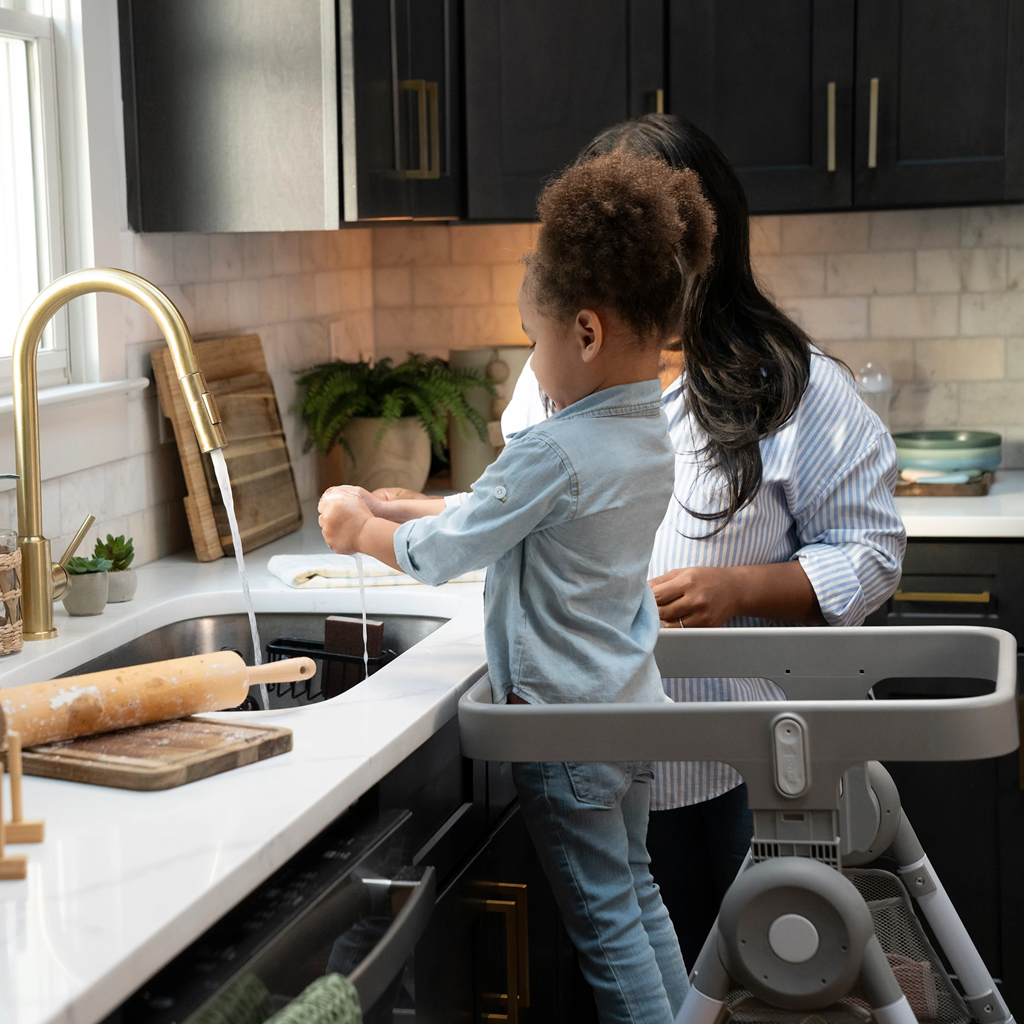 INGENUITY Židlička jídelní multifunkční Soulful Skies™ 0m+ do 23kg