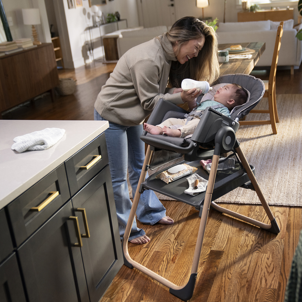 INGENUITY Židlička jídelní multifunkční Wesley™ 0m+ do 23kg