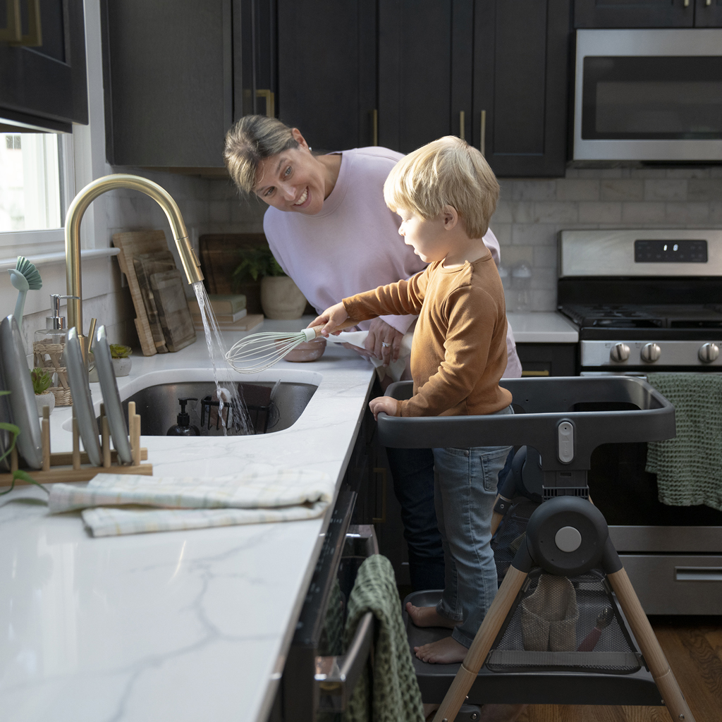 INGENUITY Židlička jídelní multifunkční Wesley™ 0m+ do 23kg