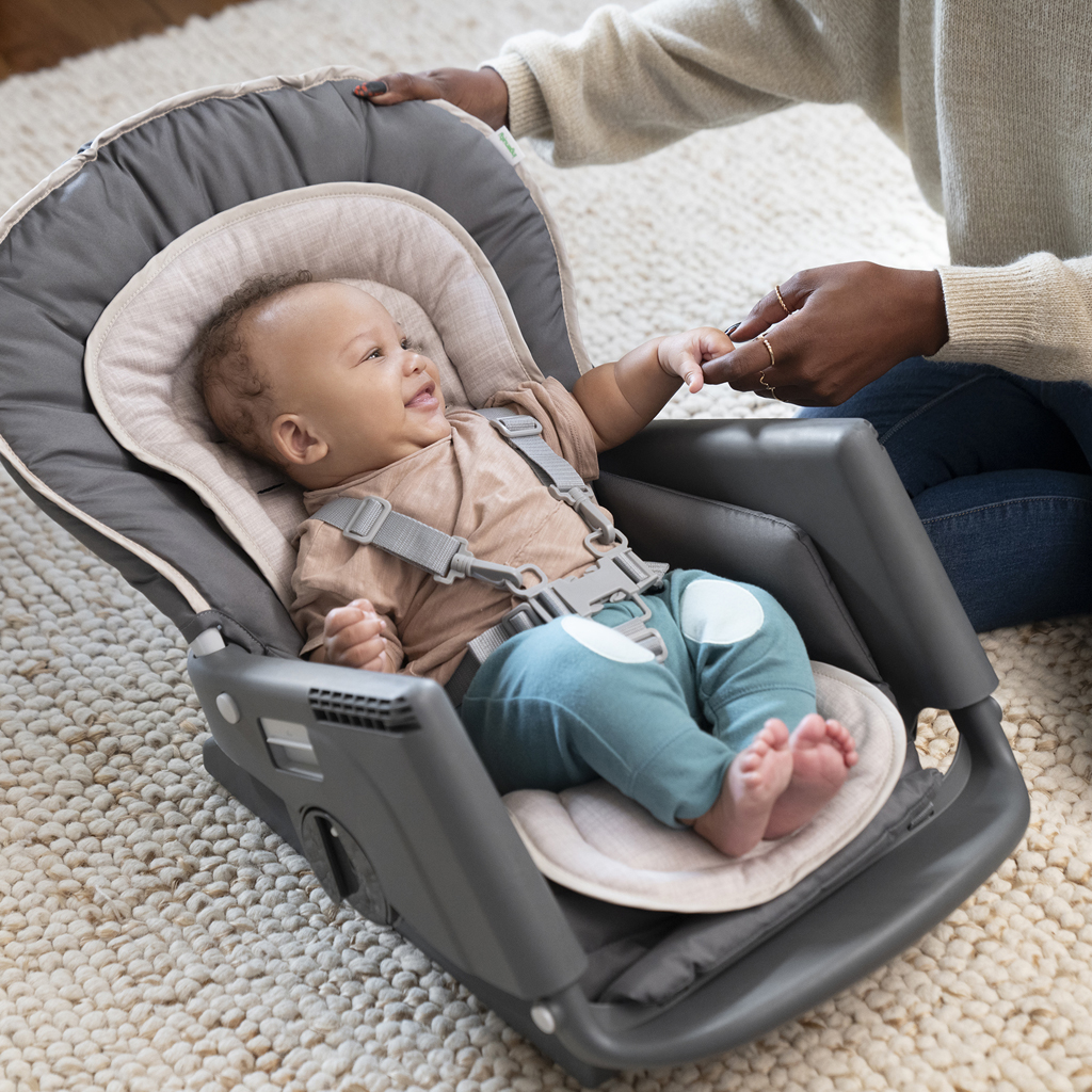 INGENUITY Židlička jídelní multifunkční Wesley™ 0m+ do 23kg