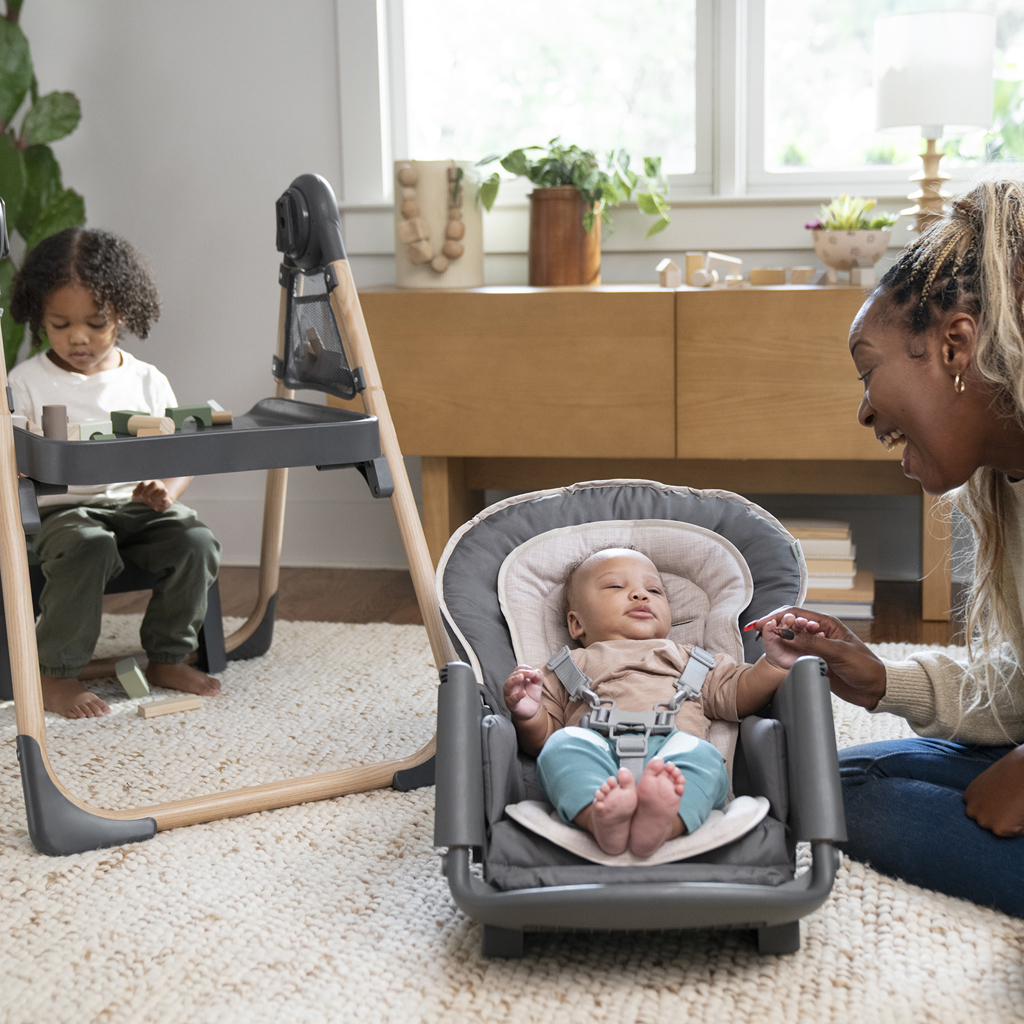 INGENUITY Židlička jídelní multifunkční Wesley™ 0m+ do 23kg