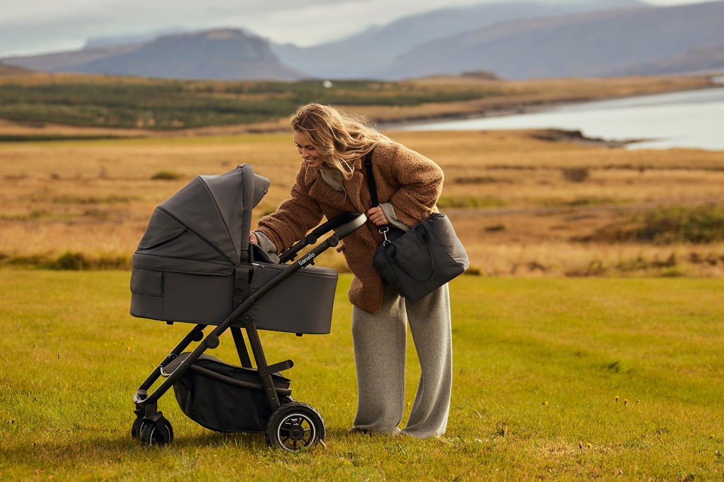 LIONELO Kočárek kombinovaný Amber Plus 3v1 Grey Graphite