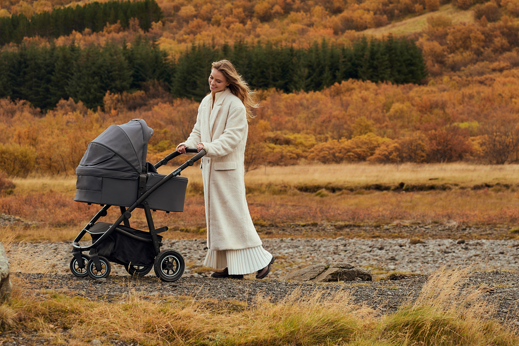 LIONELO Kočárek kombinovaný Amber Plus 3v1 Grey Graphite