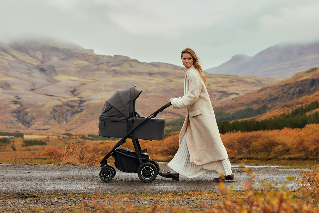 LIONELO Kočárek kombinovaný Amber Plus 3v1 Grey Graphite