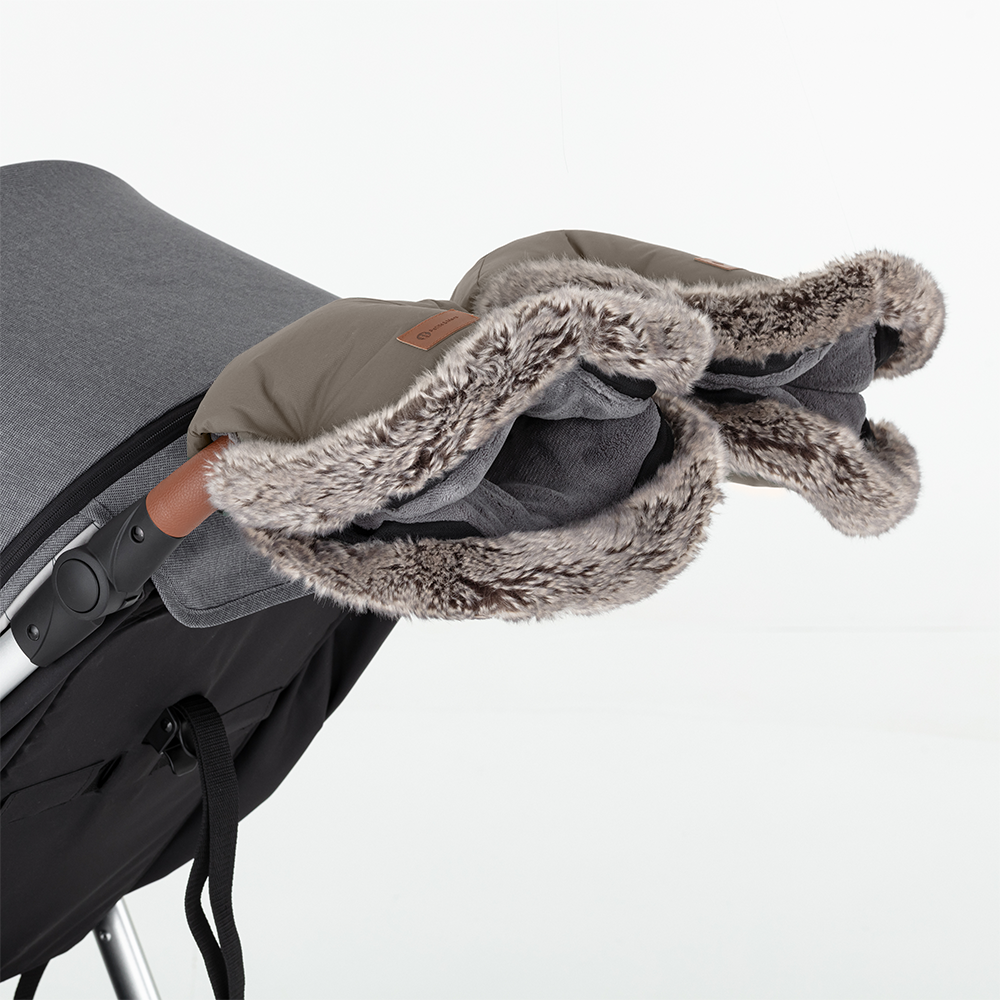 PETITE&amp;MARS Set zimní fusak Comfy 4v1 + rukavice na kočárek Furry Mocha Mousse