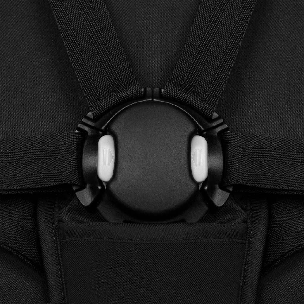 LIONELO Kočárek sportovní Azura Black Onyx