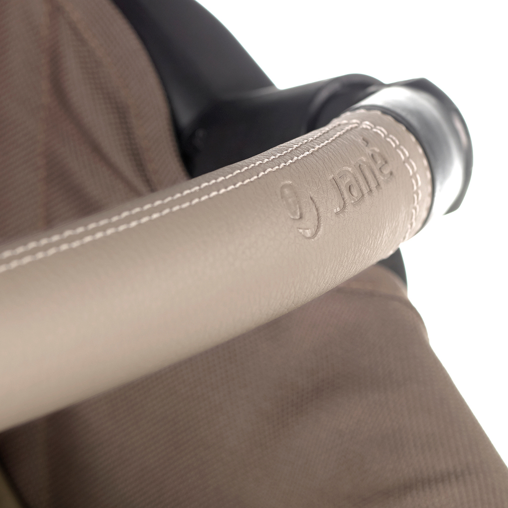 JANÉ Kočárek kombinovaný Crosslight + korba Micro Pro + autosedačka Koos i-size Cold Black