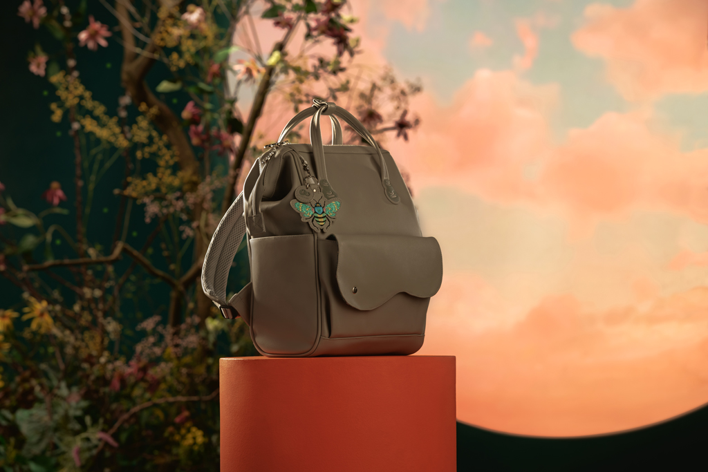 KINDERKRAFT SELECT Taška/batoh přebalovací Treasurpack Grey Nature Vibes, Premium