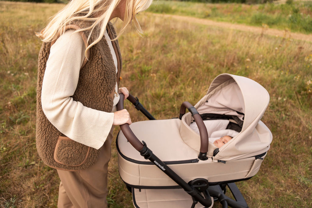 EASYWALKER Kočárek kombinovaný Jimmey Explore Pearl Taupe AIR + KIDDY Evoluna i-size 2 + Základna