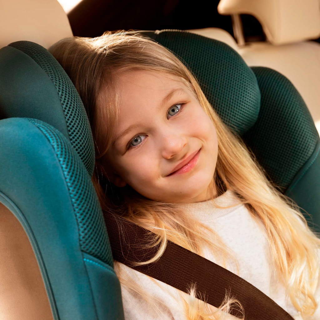 KINDERKRAFT Autosedačka skládací Unity 2 I-Size (100-150 cm) Black