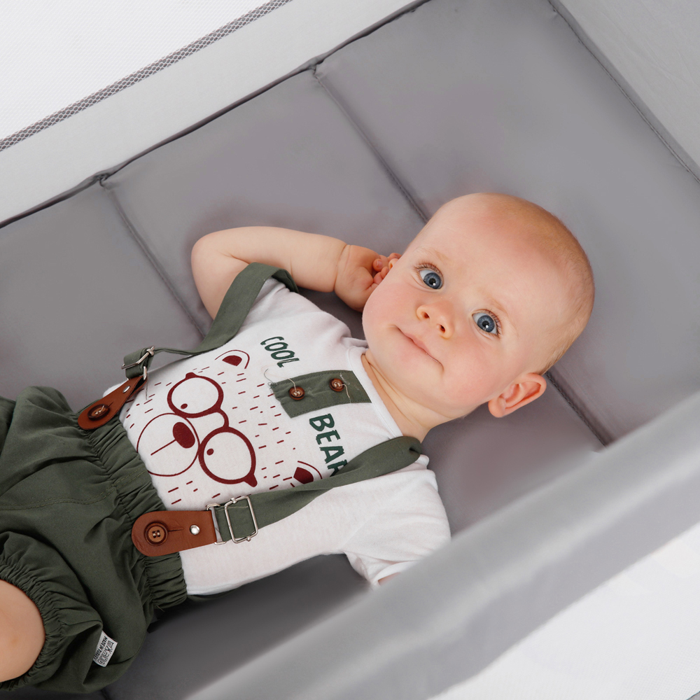 KINDERKRAFT Postieľka cestovná Baby Tiger VIKI Grey