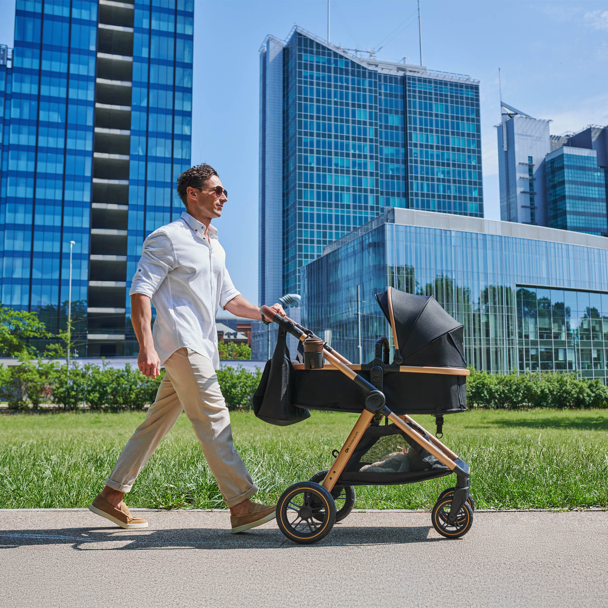 KINDERKRAFT Kočárek kombinovaný 3v1 Esme Pro Pure Black